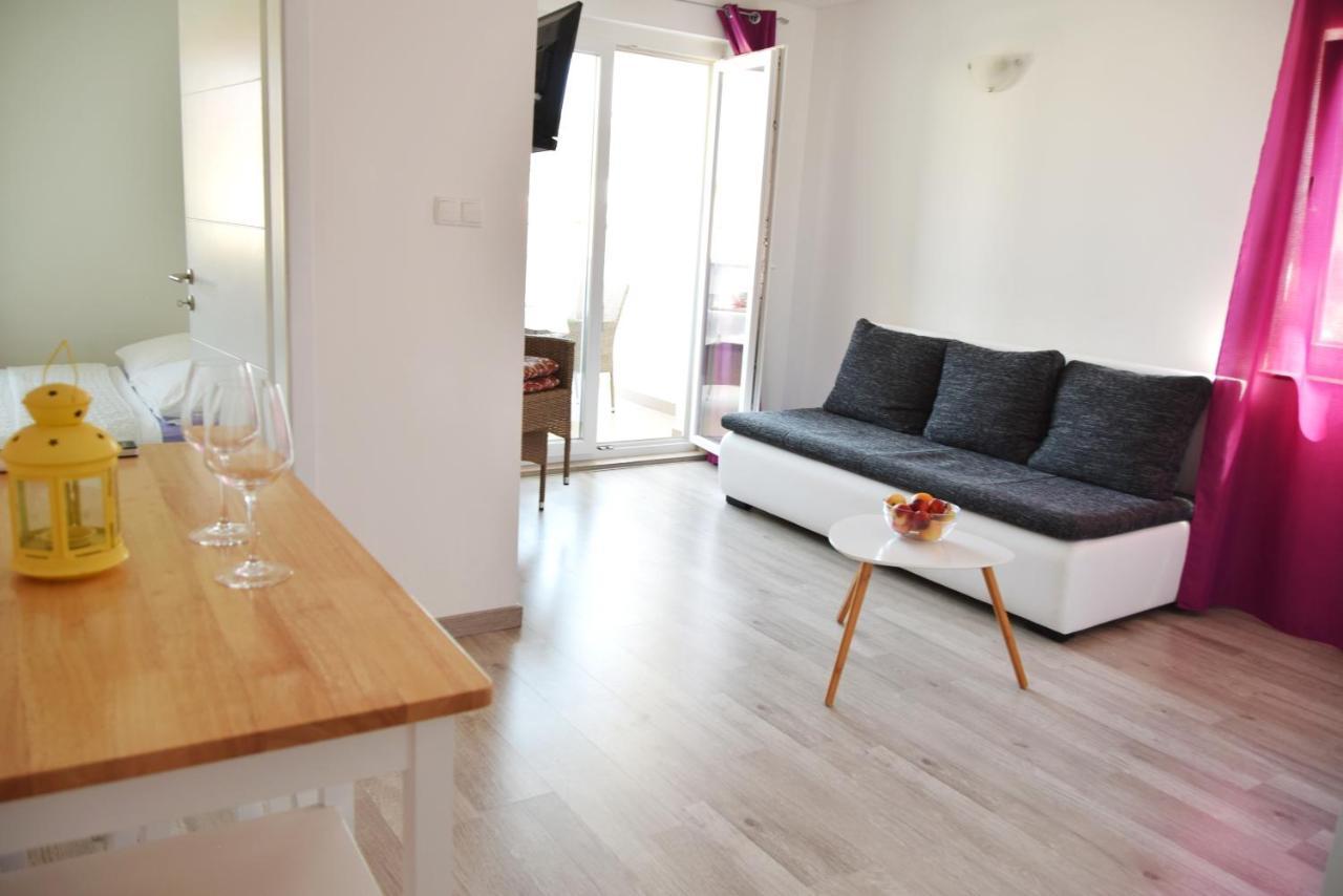 Rab Apartments Aurora Раб Екстер'єр фото