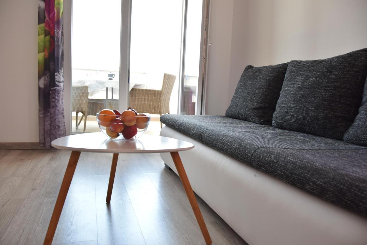 Rab Apartments Aurora Раб Екстер'єр фото